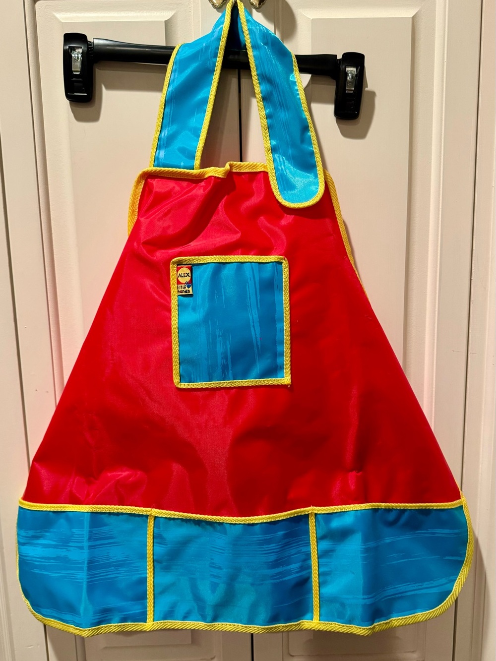 Kids Art Apron by ALEX Little Hands